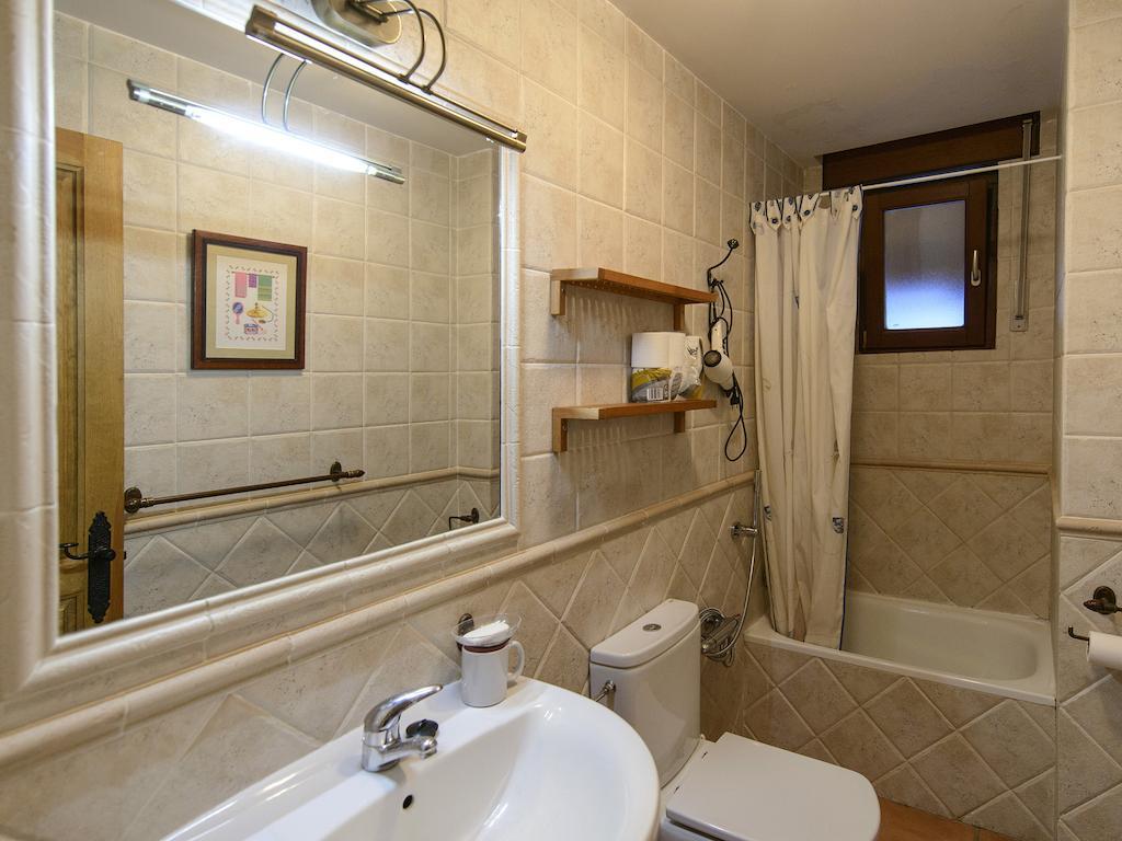 El Casar Del Puente Guest House Boca de Huergano Room photo
